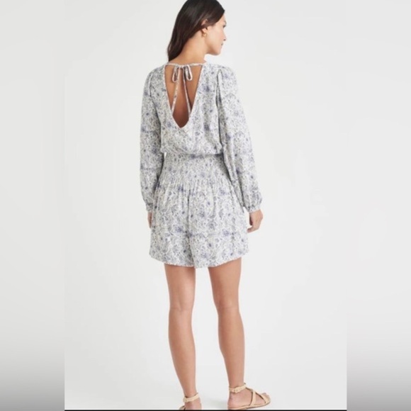 Splendid x Cella Jane Smock Waist blue white multi Romper size large brand new - Picture 2 of 12